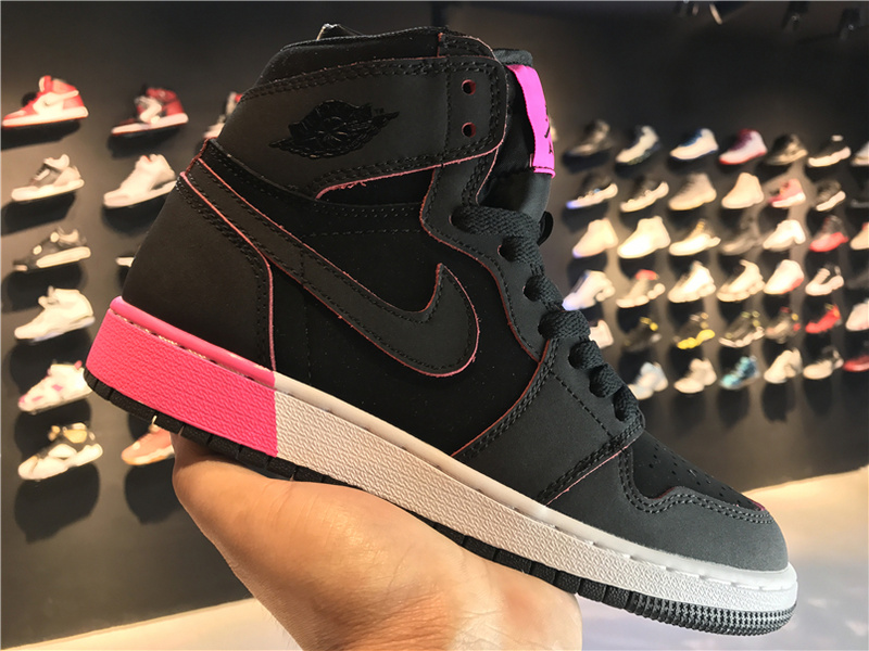 Air Jordan 1 GS Hyper Pink